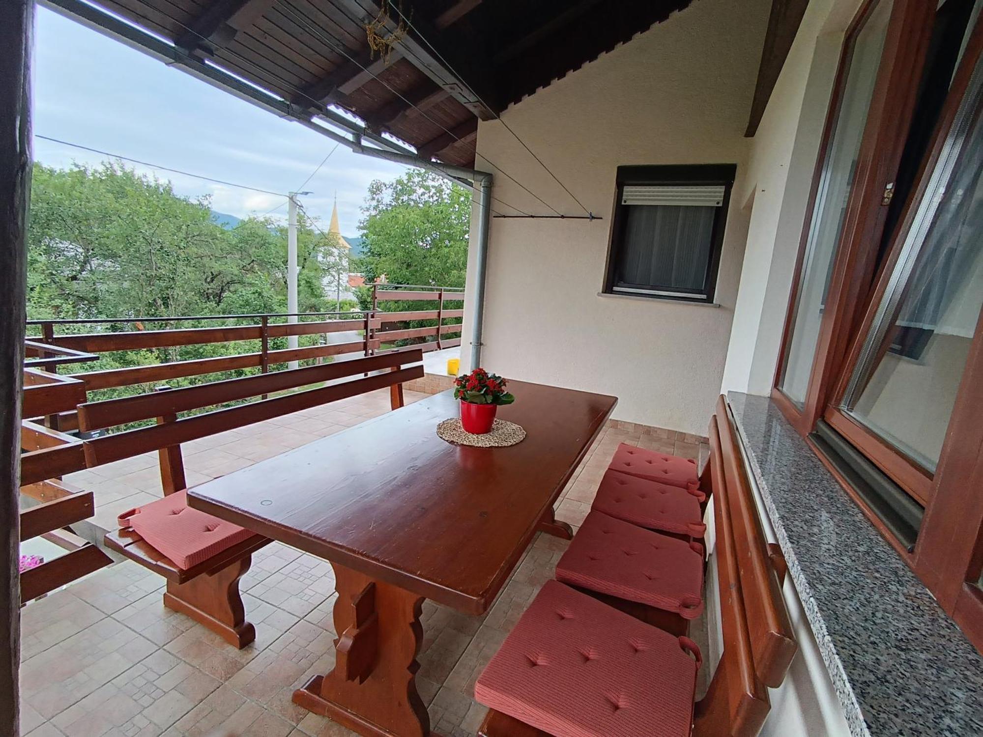 Apartma Mihatovi Pivka Εξωτερικό φωτογραφία